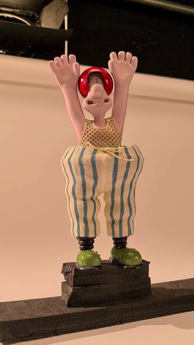 Happy Wrong Trousers Day! 👖 Zoe from Aardman's archive team shows off the original Wallace in Techno Trousers puppet from The Wrong Trousers 😮 #WallaceandGromit #Aardman