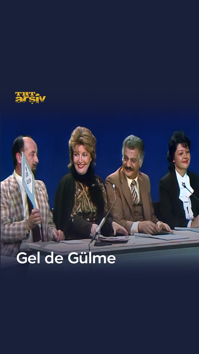 Öztürk Serengil’in sunduğu ve jüride efsane isimlerin yer aldığı keyifli yarışmada yarışmacılar Nebahat Çehre ve Turgay Şeren. 🙂