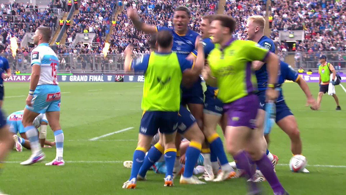 🔵 Leinster Rugby have their second try of the game through Rieko Ioane! The All Black scores after fantastic work from Jamison Gibson-Park and Hugo Keenan 🙌