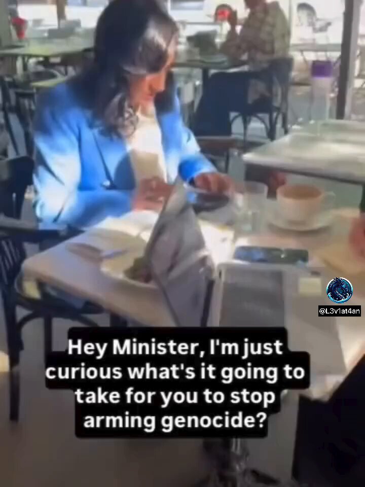Despite being one of the top Pro-Palestine cheerleaders in the Canadian government, Anita Anand gets harassed while having lunch at a Toronto restaurant forcing her to get up &amp; leave without seemingly paying for her bill.