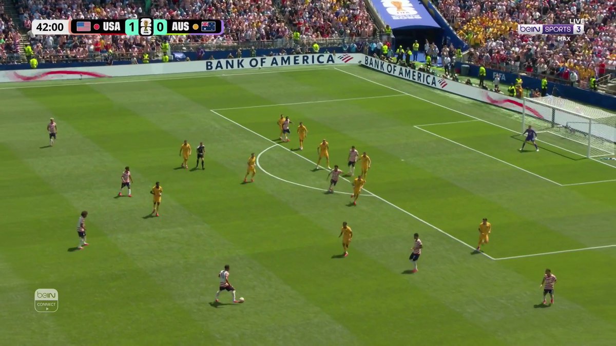 أليكس فريمان يبصم على الهدف الثاني لمنتخب أمريكا ! هدف تمّ احتسابه من قبل الحكم الألماني فيليكس تسفاير بعد الاستعانة بتقنية الفيديو 📦 اشترك الآن 👇 🔗 📱 #كأس_العالم2026 | #مونديال2026 | #كأس_العالم #FIFAWorldCup2026 | #FIFAWorldCup | #beINWC26
