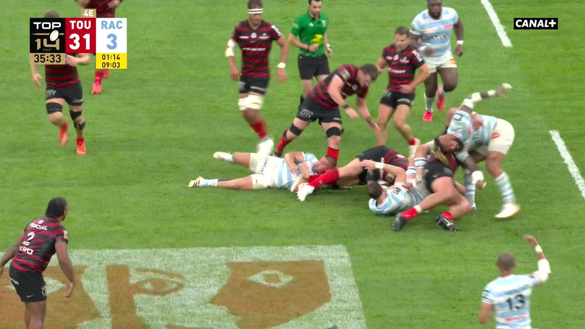 DE LA CHISTERA À L'ESSAI POUR ANTOINE DUPONT 😮💨 Le Stade Toulousain s'échappe au score dans cette rencontre juste avant la fin de la première mi-temps 🔥 #STR92