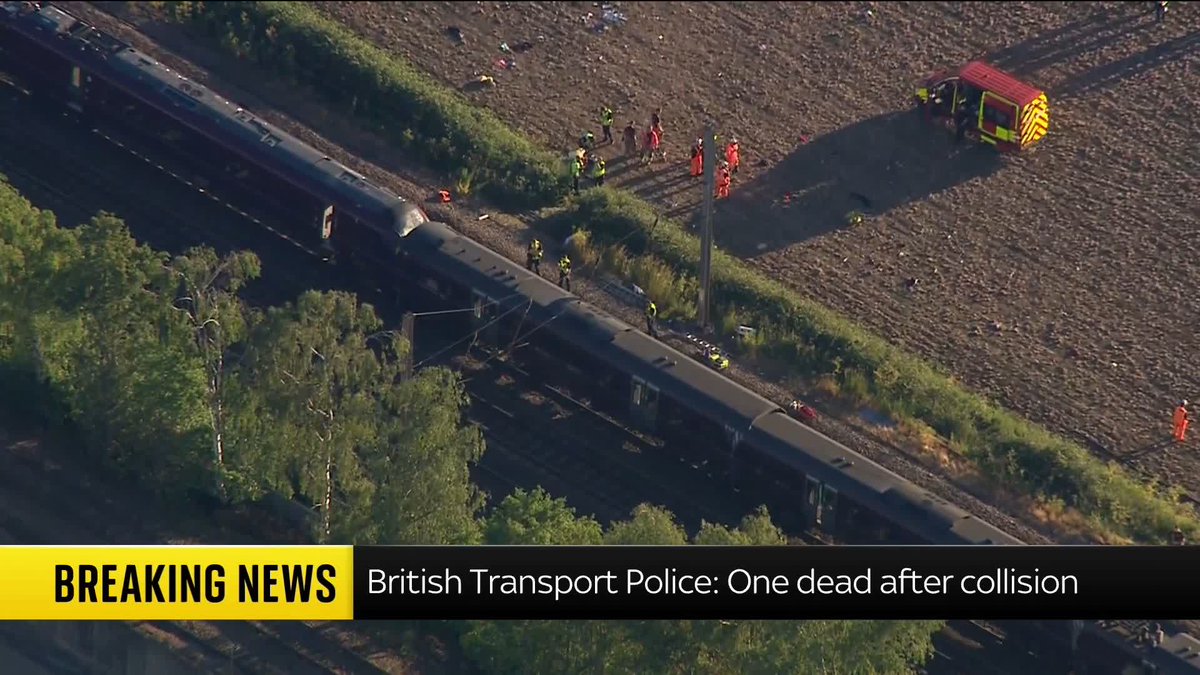 BREAKING: One person has died after two trains collided near Bedford earlier today, according to the British Transport Police. Sky's @EmmaBirchley reports ⬇️ Latest: 📺 Sky 501, Virgin 602, Freeview 233 and YouTube