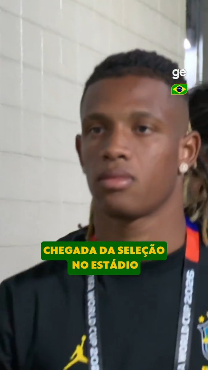 SEM RISADINHA 😠 Na chegada ao estádio, onde o Brasil vai enfrentar o Haiti, os jogadores passaram em silêncio e com semblante fechado. #CopanaGlobo #brasil #seleçãobrasileira #TáLiberadoAcreditar #futebol #ge2026