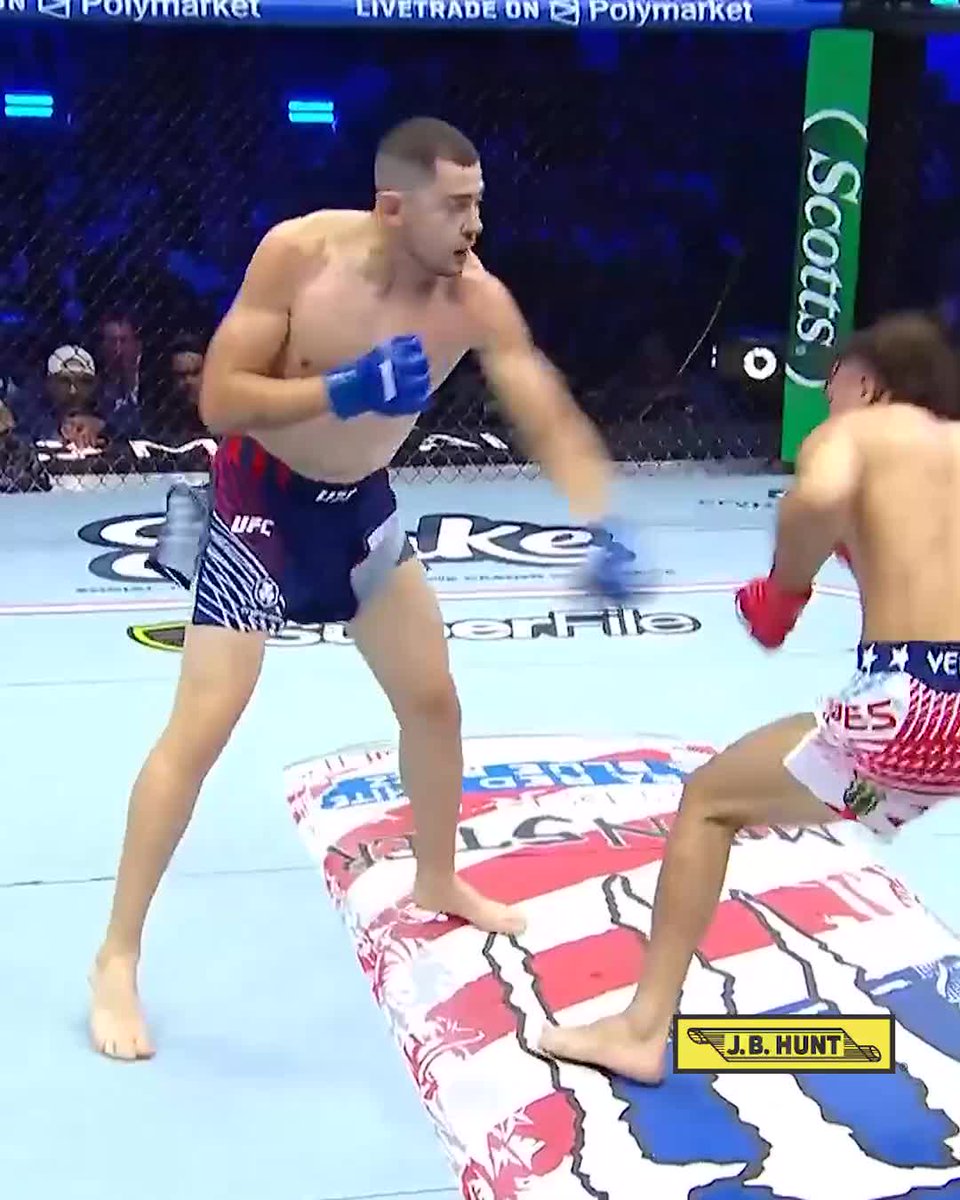 A night of finishes! [ B2YB @JBHunt360 ]