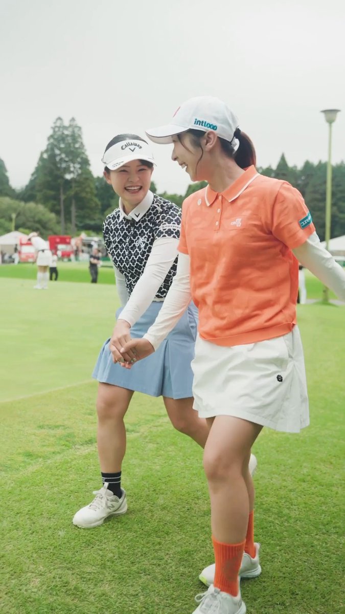 ╭━━━━━━━━╮ ひとコマJLPGA📝 ╰━v━━━━━━╯ 第8組の政田夢乃と永嶋花音は仲良くスタートへ👭 ニチレイレディス 🏆|Round2