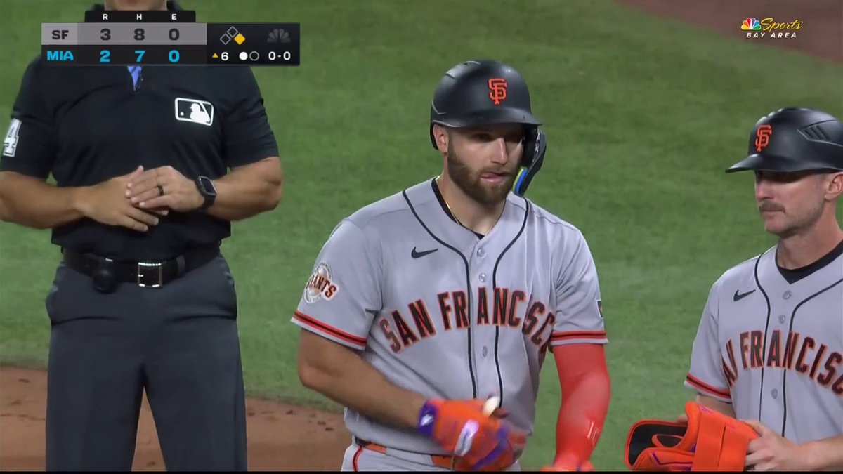 Casey Schmitt puts the Giants in front 😤
