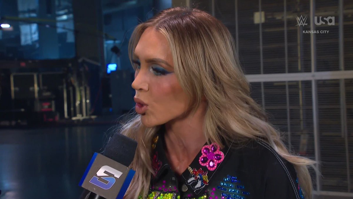 The Queen is Ready to be QUEEN OF THE RING! ๐ Charlotte Flair