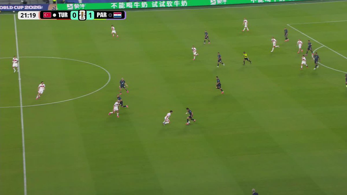 Bicicleta y pase en profundidad: ¡Es una LOCURA lo que está jugando Galarza Fonda en Paraguay vs. Turquía! ⚽ #ESPNMundial 📺 Mirá los mejores partidos de la #FIFAWorldCup por ESPN, en el Plan Premium de #DisneyPlus