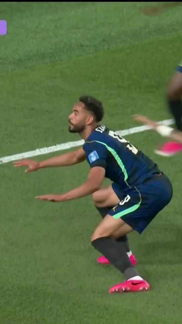 Matheus Cunha 𝐁𝐀𝐍𝐆𝐒 it into the roof of the net 😮‍💨💥 Carlo Ancelotti's Brazilians are firing on all cylinders 🇧🇷👏 #FIFAWorldCup2026 | #DStvFIFAWorldCup2026 | #EverythingCanWait
