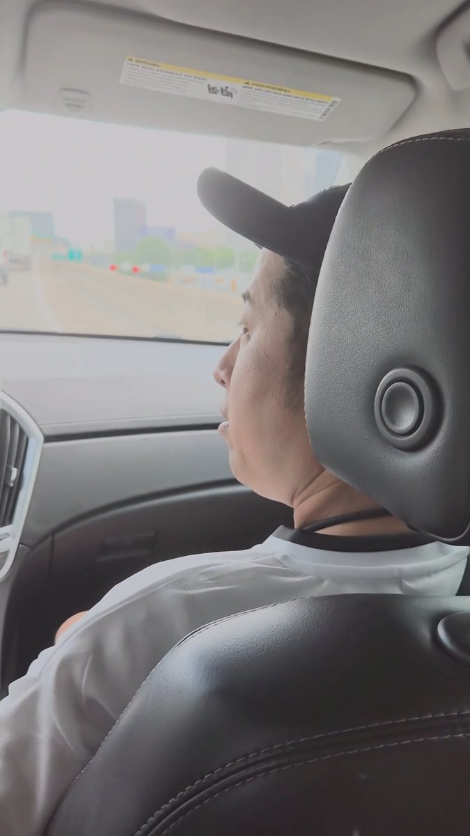 こちらも番外編🫣 井口さん移動中の一コマ🚕🎥 ウエストランド井口さんが タクシー移動中に運転手と国際交流🌎💬 不思議な空気が流れる会話をお楽しみください😆 皆さんからの応援コメントも大募集👂 ＃井口世界を獲る をつけてポストしてください📱 🏆FIFAワールドカップ2026 📺DAZNは全104試合をライブ配信 #本気で楽しむならDAZN ウエストランド井口