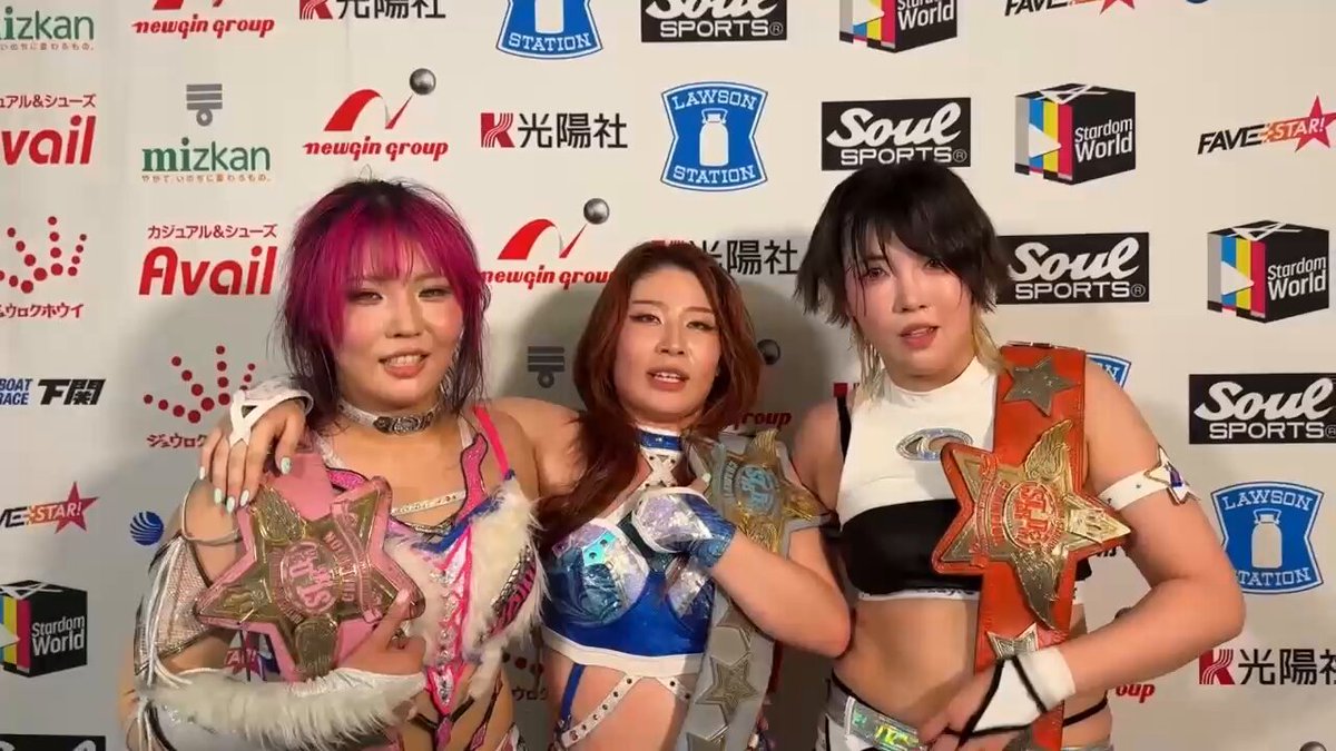 【6.20 代々木大会試合後コメント】 妃南「向こうが入場10割で来るならこっちはリング上10割でやってやるって言って、今日この試合私たち勝ちましたけどなんだろね、気合いが伝わりましたよ」 レディ・C「今日みたいに伊藤リスペクト軍団みたいにユニットじゃなくても、もっともっとたくさんの人にこのアーティストのベルトを挑戦してほしいなと思ってます」