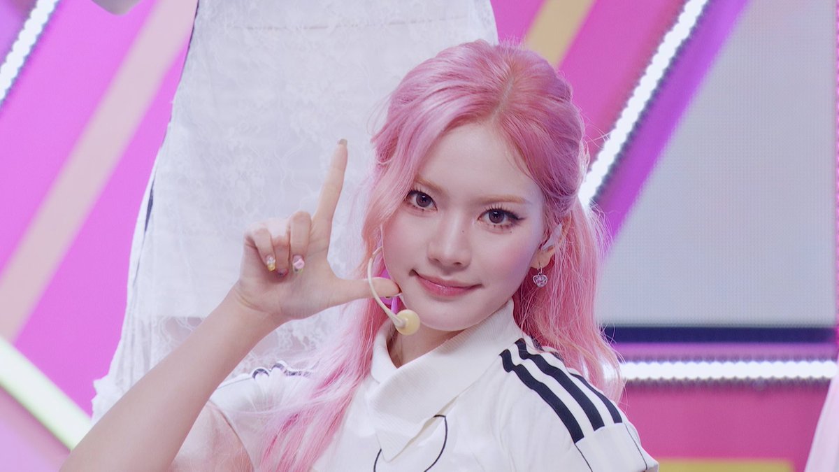 #MCOUNTDOWN EP.933 જ⁀➴♡ 𝙀𝙣𝙙𝙞𝙣𝙜 𝙁𝙖𝙞𝙧𝙮 𝘾𝙤𝙡𝙡𝙚𝙘𝙩𝙞𝙤𝙣🧚✨ #STAYC #스테이씨 - 2 L0VE #엠카운트다운 #엔딩요정컬렉션