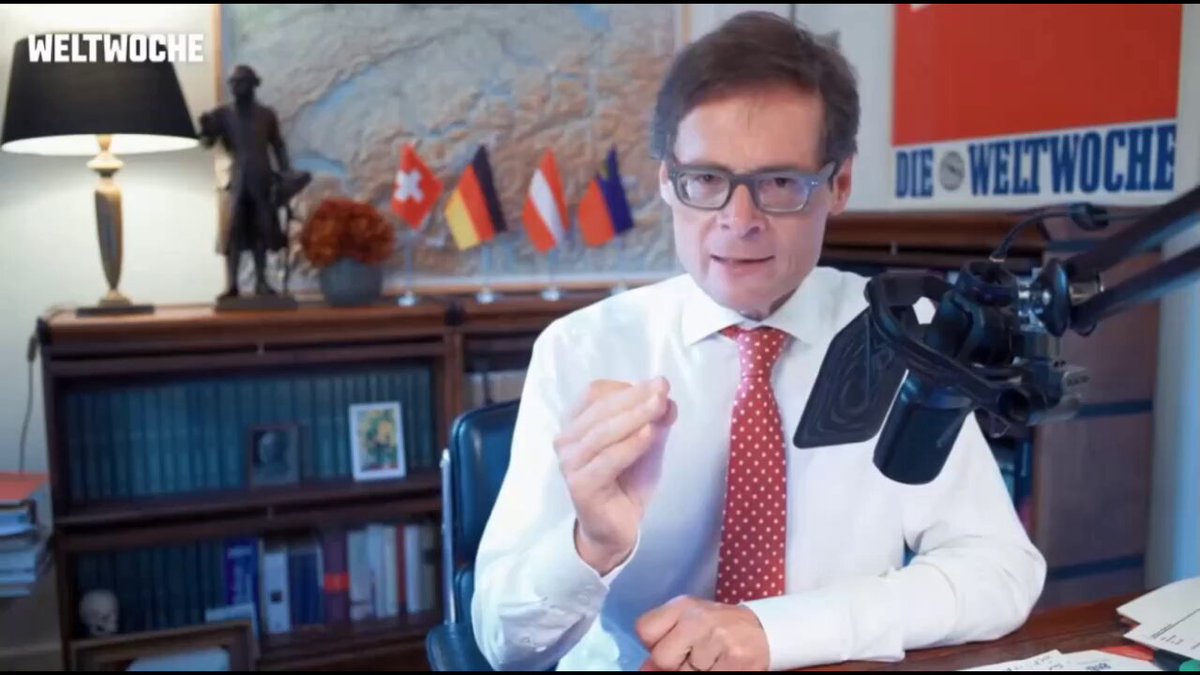 🇨🇭 ROGER KÖPPELS WUTREDE ZUM DROHENDEN KRIEG DER DEUTSCHEN GEGEN RUSSLAND 💥 Man kann davon ausgehen, dass die Drohnenangriffe der Ukrainer auf russische Ölraffinerien ohne die Hilfe europäischer NATO-Staaten nicht möglich wären – insbesondere was die Zielkoordinaten und die Überflugrechte über den Luftraum europäischer Staaten betrifft, von der mutmaßlichen Fertigung der Drohnen in deutschen Fabriken ganz zu schweigen. 🤔 Deshalb stellt sich die Frage: Wie lange schauen die Russen dem noch zu, bevor sie das Übel an der Wurzel packen? ❗️ Vor dieser immensen Kriegsgefahr warnt nun Roger Köppel, Herausgeber der Schweizer Weltwoche, in einer Wutrede gegen deutsche Politiker, die es in sich hat. Er hat das Recht dazu, denn ein solcher Krieg würde auch die Schweiz massiv in Mitleidenschaft ziehen. ☝️ Die Worte Köppels sollten sich jene Verrückten, die uns in einen Krieg mit Russland treiben, dringend zu Herzen nehmen. 👉 Rede in voller Länge