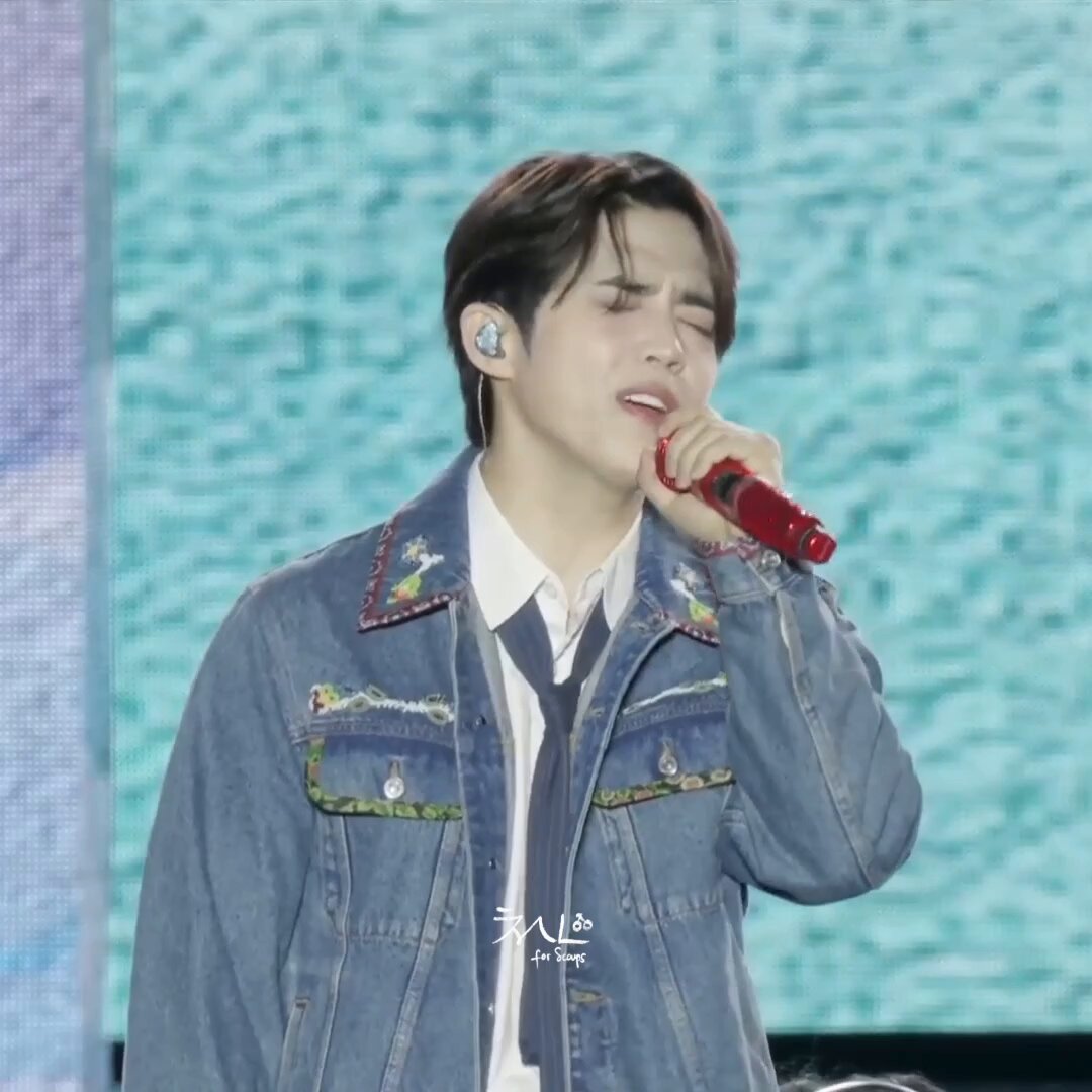 260620 Caratland 2026 #SCOUPS #에스쿱스 Happy Virus high note! Sir Im just falling in love all over again!