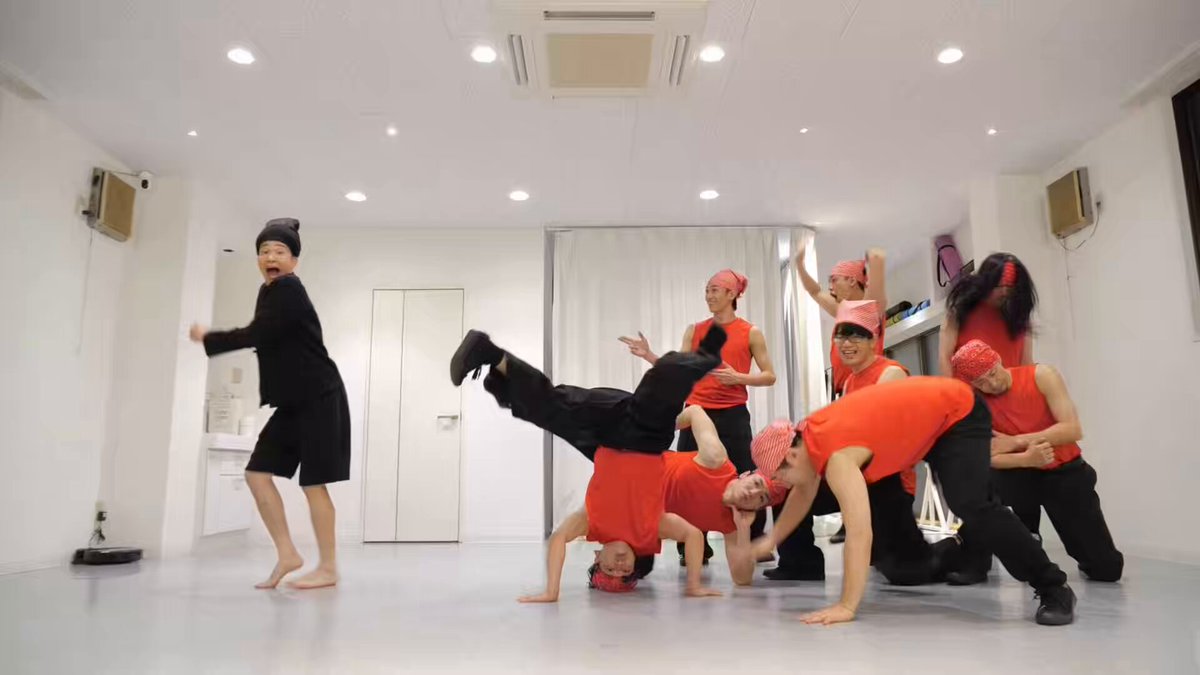 1日で10万再生突破🙇 プロが『夜の踊り子』踊ってみた