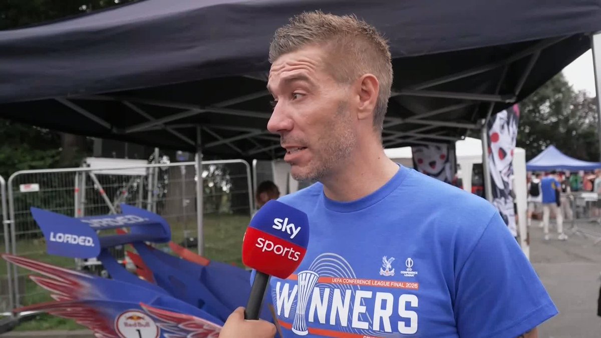 "There's a real opportunity of [England] going far in this competition" Darren Ambrose believes England have a strong squad that could progress well in the World Cup 🏴󠁧󠁢󠁥󠁮󠁧󠁿