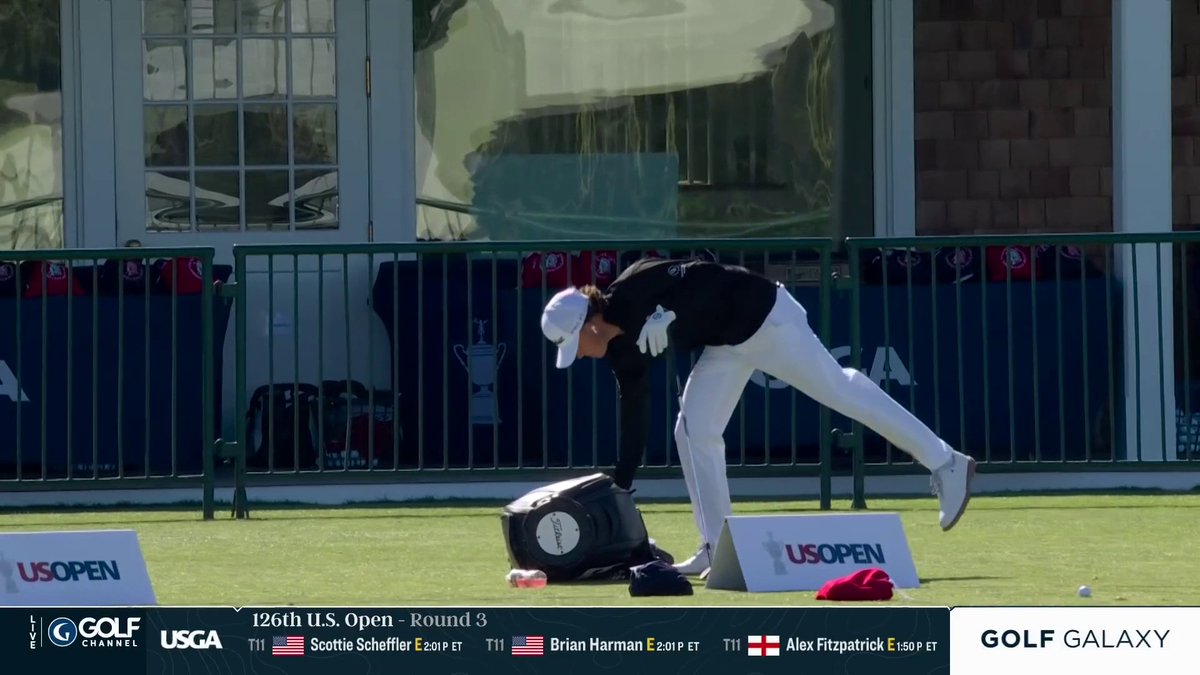 If you're wondering how tough the conditions are at Shinnecock today...here's your answer 😳 📺 Golf Channel