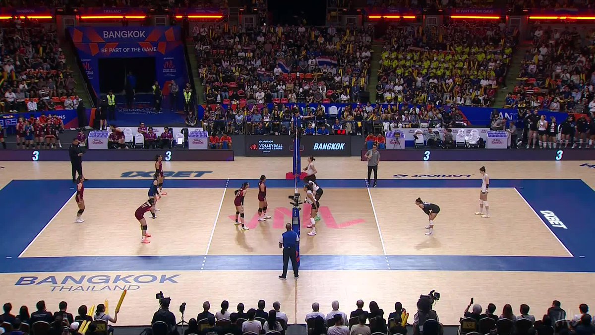 #VNL2026 The lights are on. The court is ready. And Bangkok is about to find its voice once again 🇹🇭🔥🏐 at the SPONSOR Women’s VNL 2026 – Bangkok presented by Hatari, as Thailand 🇹🇭 takes on Canada 🇨🇦. 📺 NOW on VBTV: 🏐 #BePartOfTheGame #Volleyball