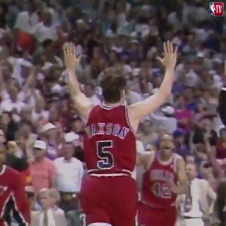 John Paxson’s clutch 3-pointer sealed a three-peat for the Bulls.