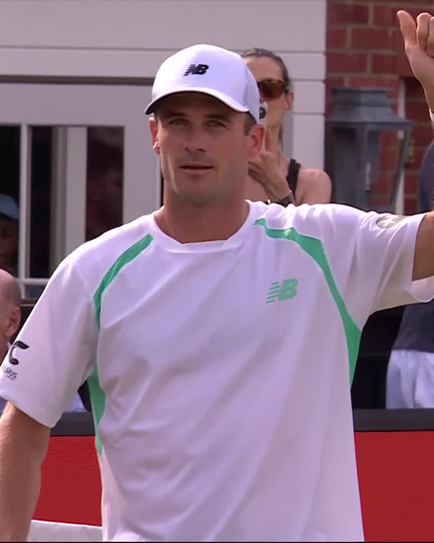 Back in the final 🫡 2024 champion @tommypaul defeats Humbert 6-3 6-3 to win a ninth straight match at Queen’s #HSBCChampionships