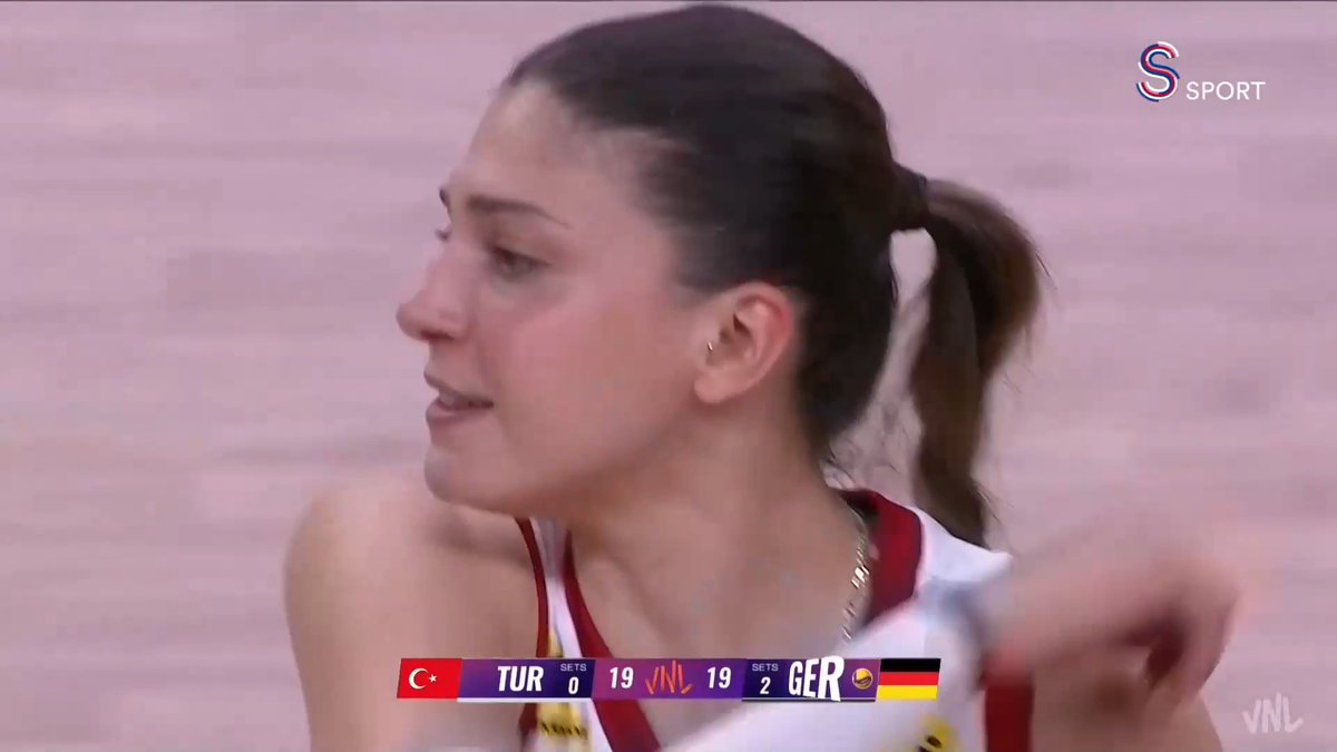 İlkin Aydın'dan mola dönüşü harika smaç! 🔥