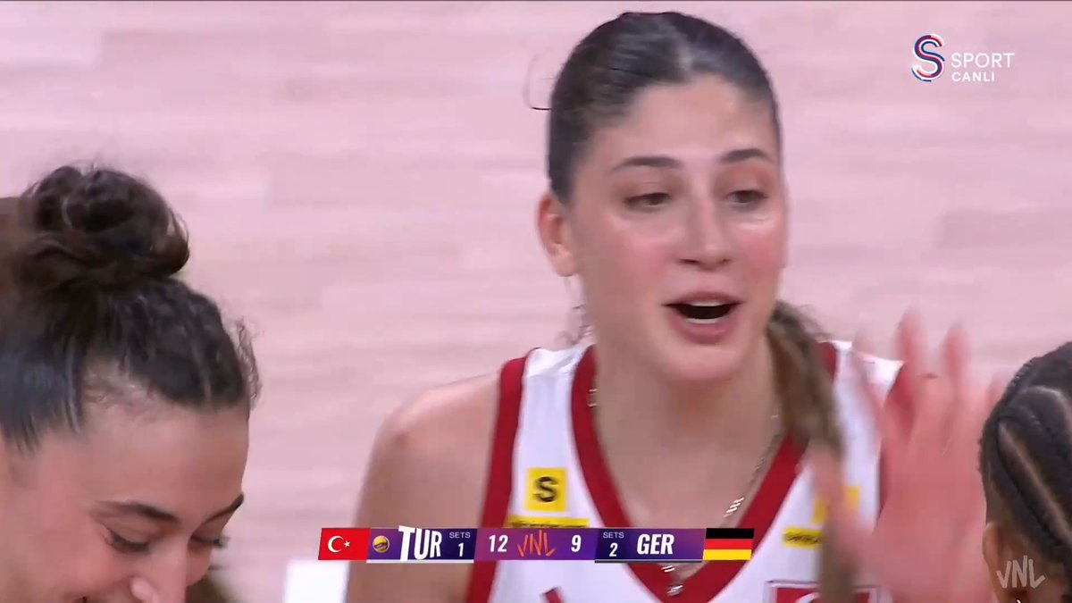 İlkin Aydın, sayılarına devam ediyor! 🤩