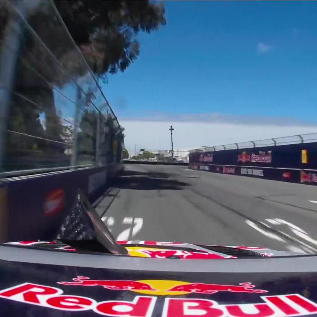 A heater of a lap from Shane van Gisbergen!