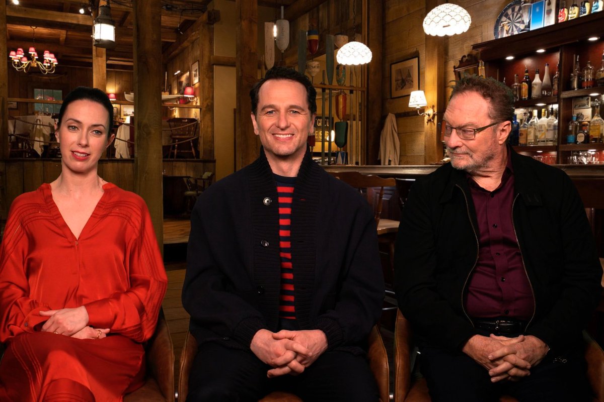 Kate O'Flynn, Matthew Rhys, and Stephen Root recount trying to keep a straight face with Richard Warren's coffin in the room. #WidowsBay — Now Streaming