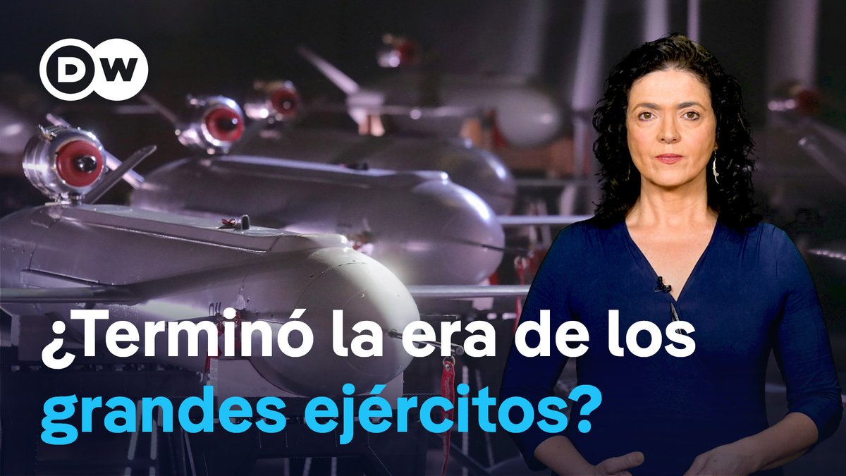 Cómo drones ucranianos, iraníes y de Hezbolá burlan el dominio militar de Rusia, EE.UU. e Israel Aunque Rusia, Estados Unidos e Israel se consideran muy superiores a sus rivales, enemigos mucho más débiles sobre el papel han logrado poner en jaque a sus ejércitos. Israel, que ha tomado territorio en Gaza y el Líbano casi sin oposición, afronta ahora una amenaza inesperada: drones de fibra óptica lanzados por Hezbolá, casi imposibles de detectar con antelación. En el caso de Ucrania, su superioridad en el combate con drones no solo ha frenado el avance ruso a lo largo del frente, sino que, con sus constantes ataques contra refinerías en territorio ruso, ha devuelto la guerra a la tierra del atacante. Estados Unidos, por su parte, destruyó en diez días gran parte de la marina iraní tras iniciar su guerra contra Irán. Pero a Teherán le bastaron los drones y la amenaza de minas para bloquear el tráfico marítimo en Ormuz, poner en jaque al Ejército estadounidense y llevar a Donald Trump a buscar un acuerdo. ¿Terminó la era de los grandes ejércitos?