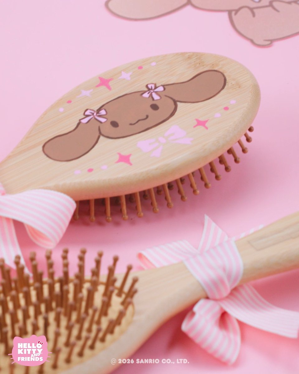 Give your hairbrush a Lovelymocha makeover! 🎀 Learn how on the Hello Kitty and Friends YouTube channel: