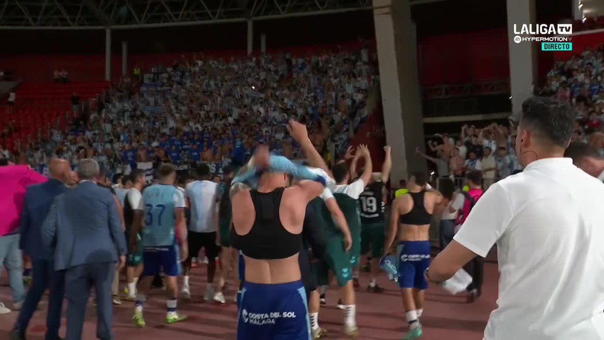 ES LA VIDA LOCA 💙🔊 Por los que ya no están, por los que nunca se fueron, por los que estuvieron en los infiernos ... MALAGUISTAS, GRITADLO ALTO: SOIS DE PRIMERA DIVISIÓN 👏🏻👏🏻👏🏻 #LALIGAHYPERMOTION