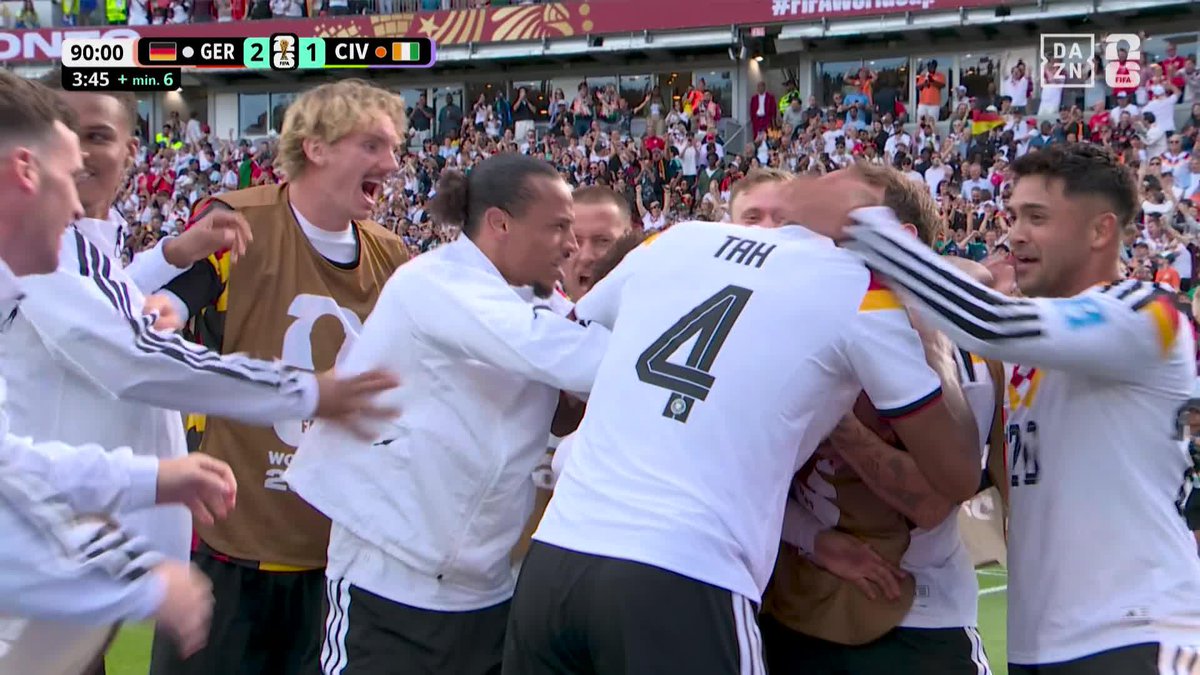 後半アディショナルタイムにドラマ！！ ウンダフ🇩🇪がグループステージ突破へ導く劇的逆転弾🔥 🏆️#FIFAワールドカップ グループE 🆚ドイツ×コートジボワール 📱#DAZN ライブ配信中 #本気で楽しむならDAZN アクエリアス