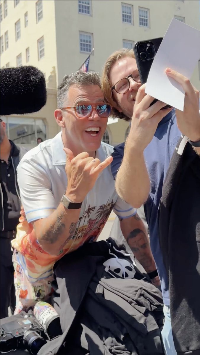 we popped up on hollywood blvd. to surprise fans with random merch and free tickets to see jackass: best and last in theatres. special thanks to @regalmovies for providing the tix!