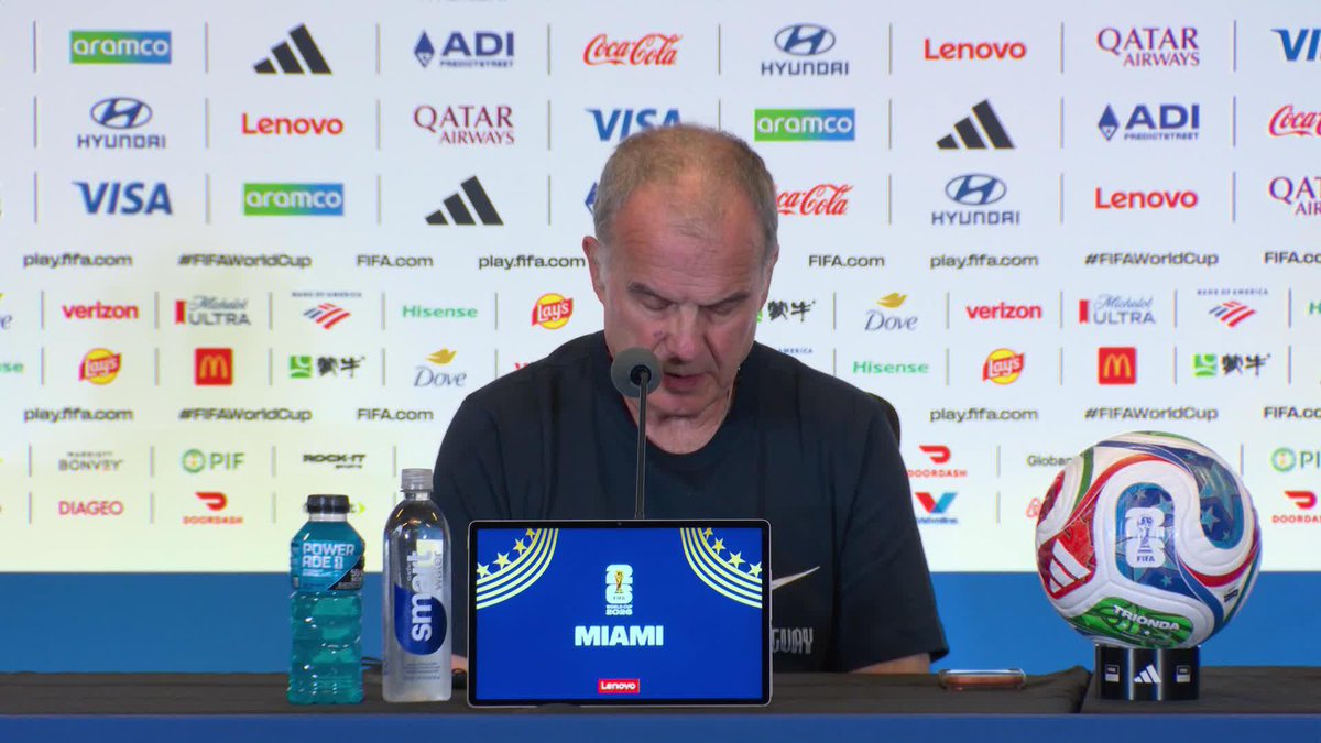 "NO LE AGREGA NADA Y LE QUITA MUCHO" La opinión de Marcelo Bielsa a la implementación de la Pausa de hidratación en la Copa del Mundo. ⚽ #ESPNMundial 📺 Mirá los mejores partidos de la #FIFAWorldCup por ESPN, en el Plan Premium de #DisneyPlus
