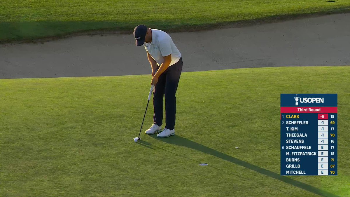EAGLE! 🦅 The first 3 at 16 this week. Wyndham Clark leads the U.S. Open by SEVEN.