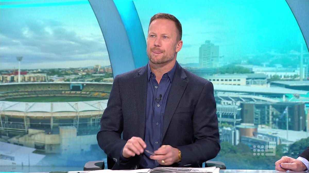 "This is the best footy he has played in years." Browny on Jordan De Goey's form, as Lloydy shows why the Pies' return to chaos footy paid off. #9AFLSFS | Watch on 9 & 9Now 🖥️