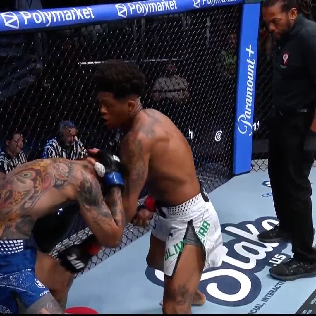フェザー級に階級を上げたヴィニシウス・オリベイラがアンドレ・フィリに2RKO勝ち！ #UFCVegas119