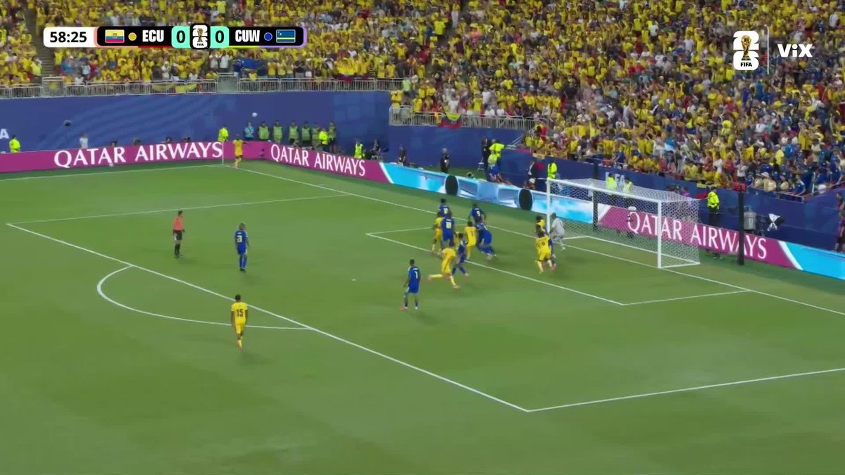 🚨 ¡¡RÉCORD HISTÓRICO!! ¡¡RÉCORD HISTÓRICO!! Eloy Room acaba de hacer una de las mayores hazañas en la historia de la Copa del Mundo. El portero de Curazao acaba de realizar ¡¡15!! atajadas contra Ecuador.