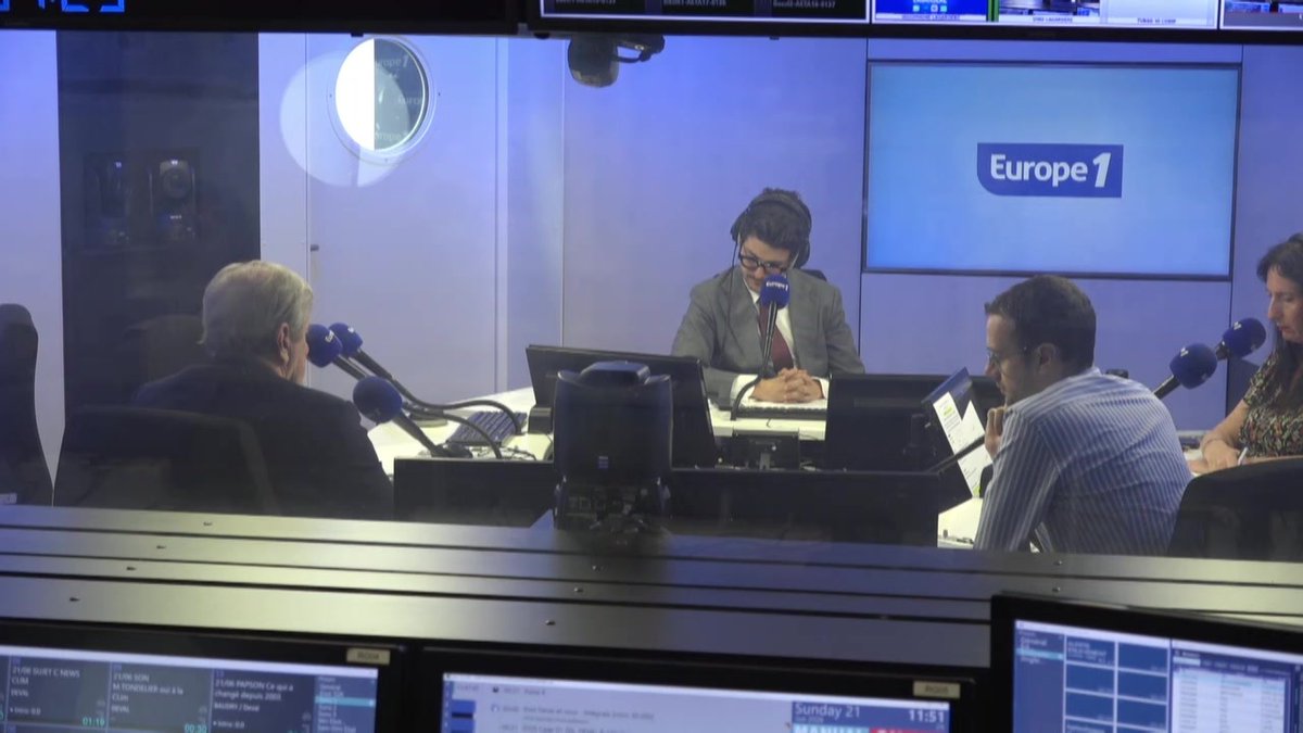 "Je voudrais vous demander une faveur, c'est de ne pas l'appeler 'l'affaire Lyhanna' parce que ce n'est pas qu'une affaire, c'est un drame d'abord" Exprime cette auditrice, appelée Louise, victime d'agression sexuelle 🎙️ Au micro de Eliot Deval #Europe1 dans #EliotDevalEtVous