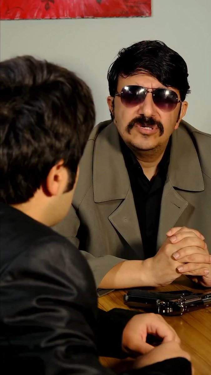 Adamlar oynamamış, yaşamış resmen sahneyi.