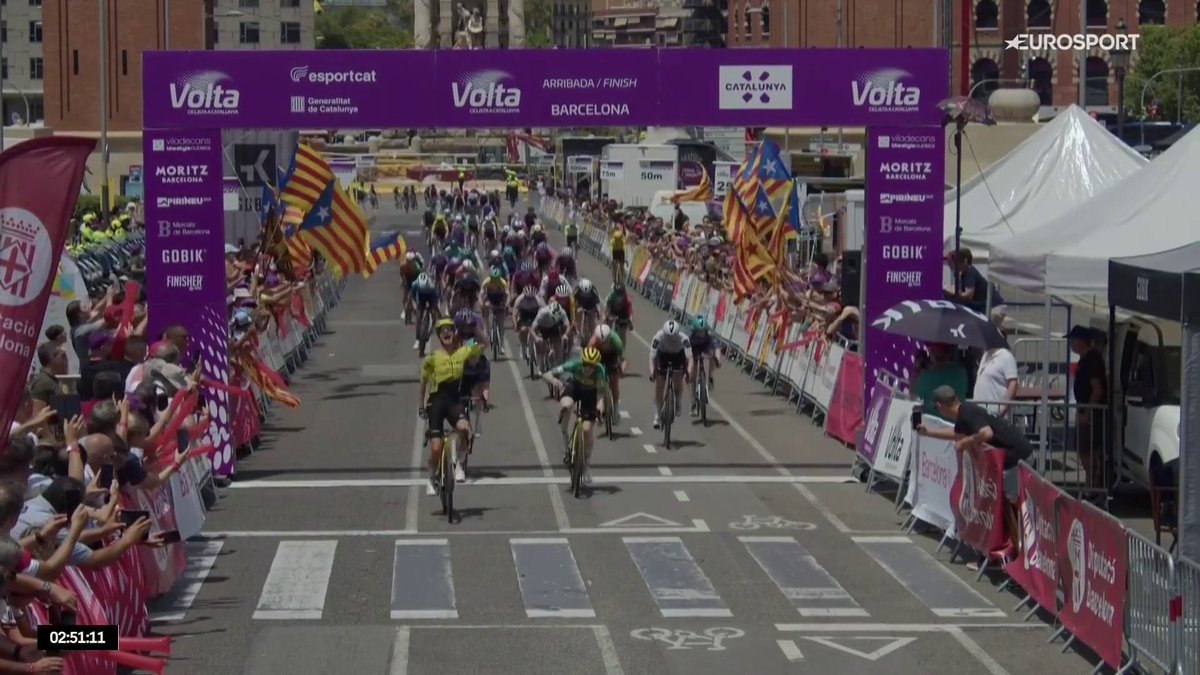 🐐 VOS ES MUCHA VOS Marianne Vos no perdona y se lleva la victoria en una última etapa de la Volta a Catalunya en la que Paula Ostiz brilló en la escapada; Paula Blasi se lleva la general en casa #VoltaCatalunya | #LaCasadelCiclismo