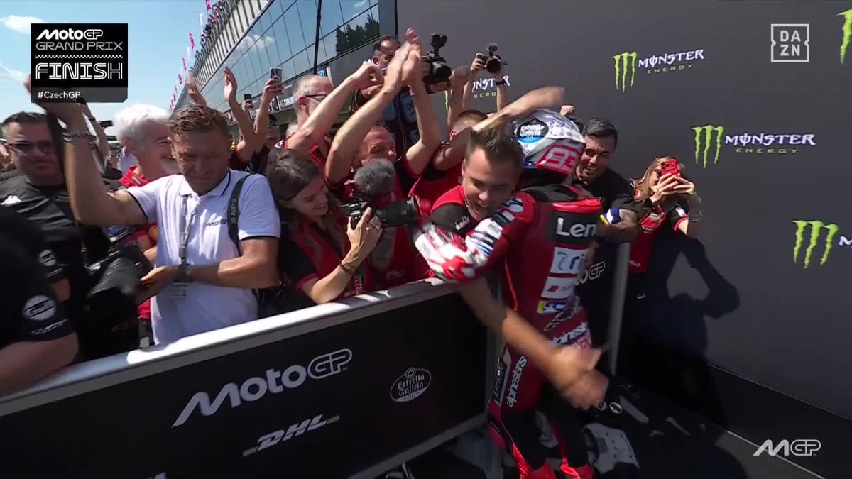 No hay nada como ver a tu ídolo ganar 🥺❤️ #CzechGP 🇨🇿 #MotoGP 🏁
