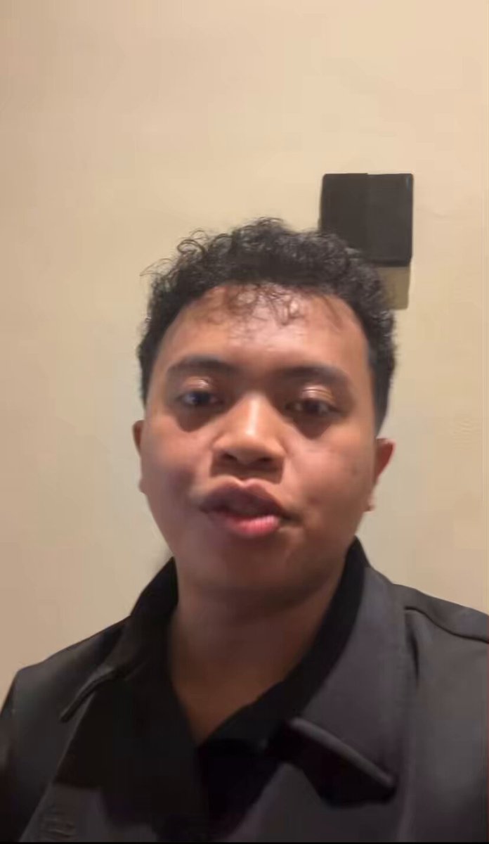 jadi di aplikasi sebelah lagi rame ada utas yang bawa bawa nama kampus dan dia bahas soal riset yang hasilnya masih diragukan. trus ada psikolog yang komen dan minta keaslian dari hasil penelitian yang dibahas isi kontennya kebanyakan "gw punya temen gw punya sepupu" dan ternyata itu semua adalah hasil AI yang dalam 1 hari bisa otomatis posting 48 konten dan orangnya udah mengakui