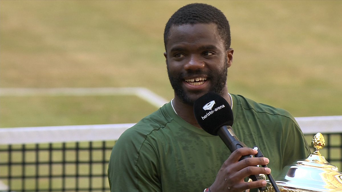 "Guten tag....that's about all I got" 😅 Frances Tiafoe was all smiles after winning the title in Halle. #TWO26