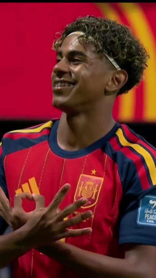 First #FIFAWorldCup goal โ
Spain's first #FIFAWorldCup2026 goal โ
Lamine Yamal injects energy into La Roja ๐คฉ๐ช๐ธ ๐บ Stream on DStv: