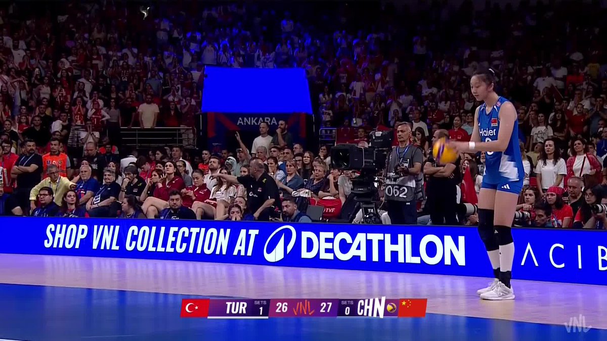 China 🇨🇳 doesn’t give up! 🔥 They fought back until the very end and the match is now level against Türkiye 🇹🇷! 🏐⚡ 📺 Catch the action on VBTV: #BePartOfTheGame #Volleyball #VNL #VNL2026