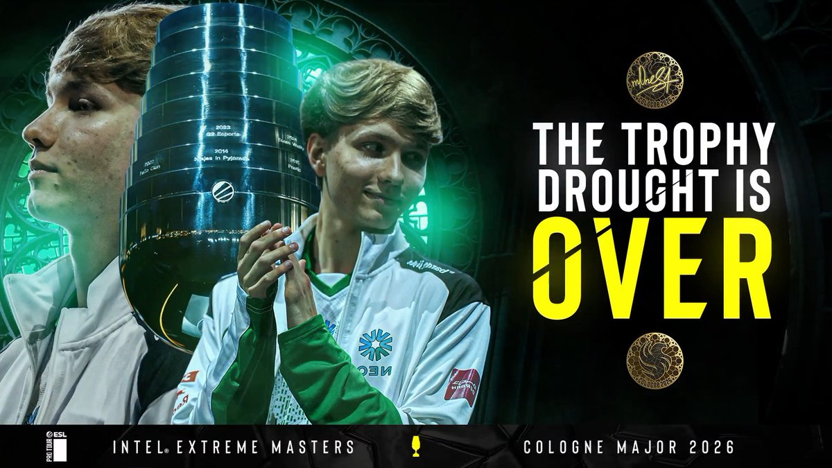 "I promised that me and NiKo would win the Major together, and the dream has come true" IlyaO, the #ESLProTour DHL MVP, joined the desk after becoming a Major Champion 😌 #IEM Freya Jason O'Toole Janko Paunovic Deutsche Post und DHL News