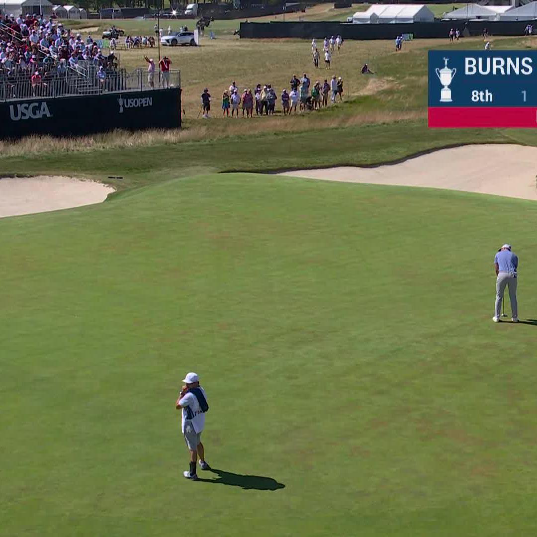 LISTEN TO THAT CROWD! Sam Burns scores his fourth birdie of the day in the final round of the U.S. Open. 📺 NBC &amp; Peacock