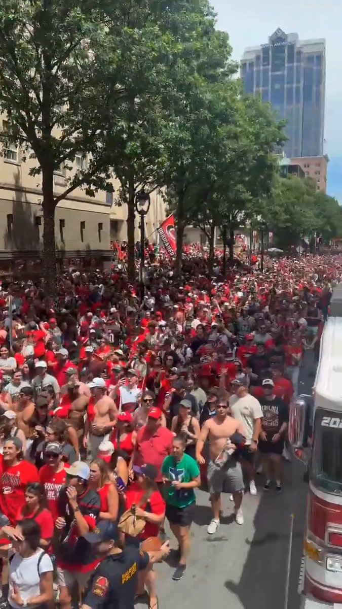 Caniacs know how to show up and show out 👏